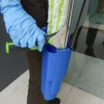 CleanSource® Window Cleaners Hip Bucket - Image 2