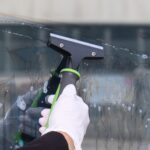 4" / 10cm Wide ProTech Window Scraper with Grip - Image 2